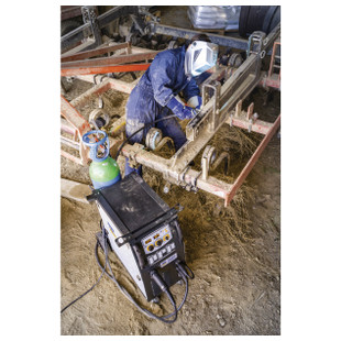 POSTE MULTIPROCEDES TRIPHASE MULTIWELD 250T EQUIPE